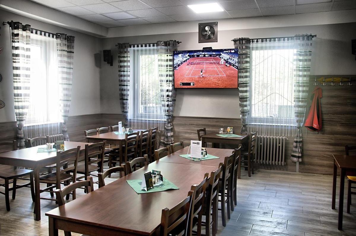 Penzion 68 Hotel Kladno Kültér fotó
